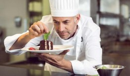 大厨爆料小肠怎么做视频,小肠的独特烹饪秘籍